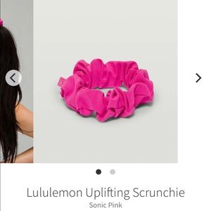 NWT Lululemon Uplifting Scrunchie in Sonic Pink